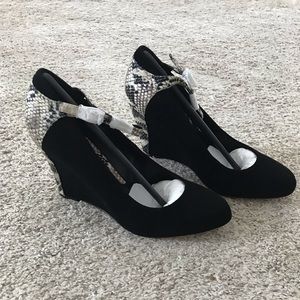 White House / Black Market, “Marseille” Size 8